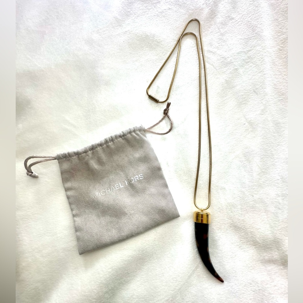 Michael Kors Gold and Black / Brown Horn Pendant Necklace with Dust Bag. NWOT